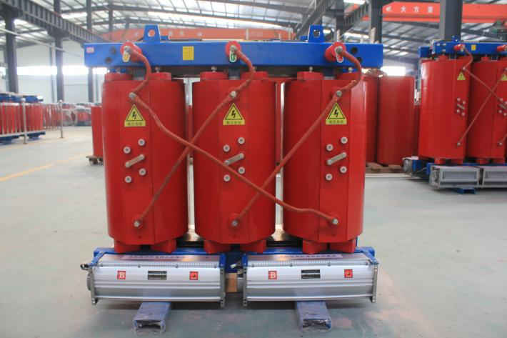 一般北京創(chuàng)聯(lián)匯通電氣全鋁的干式變壓器800kva價(jià)格是33900元，全銅的800kva干式變壓器價(jià)格是65000元。